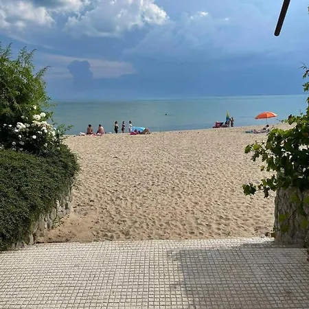 Apartamento Robinzon Apartmets -elenite